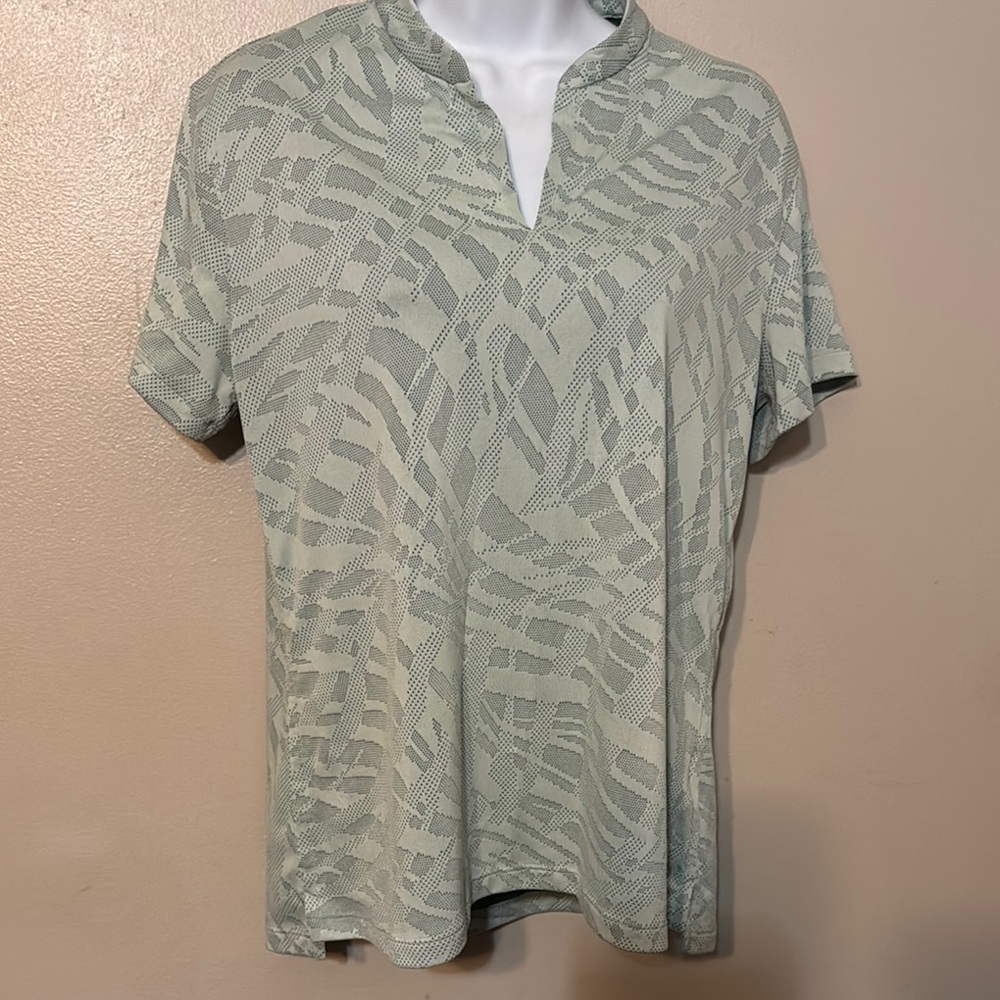 Nike Womens T-Shirt short 
Sleeve Green Polyester Size L